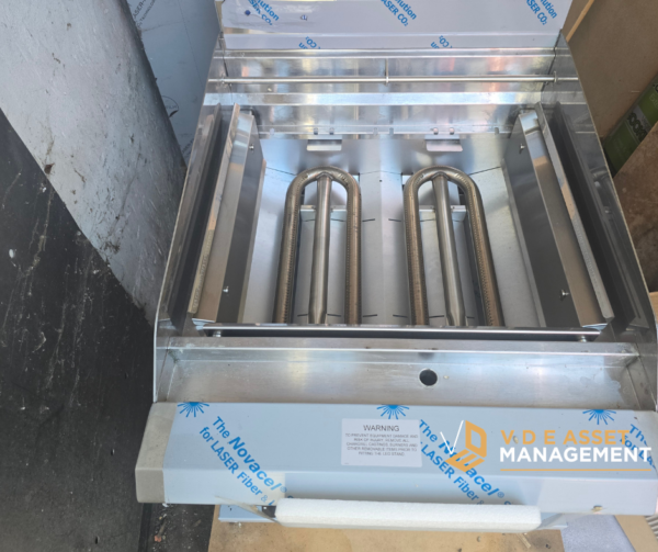 Lot 1 (Catering 3) Blue Seal Evolution G594-LS-N 600mm Natural Gas Chargrill - G032-N