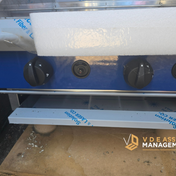 Lot 1 (Catering 4) Blue Seal Evolution G594-LS-N 600mm Natural Gas Chargrill - G032-N